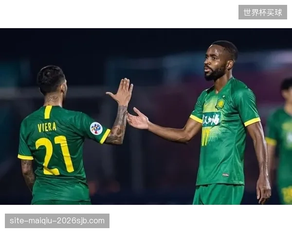 老将与新锐的锋线博弈：巴坎布的经验与班扎的效率如何共存。